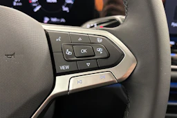 met. valkoinen Volkswagen Tiguan 2026 kuva 15.