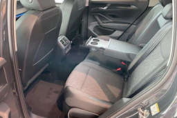 harmaa Volkswagen Tiguan 2026 kuva 8.