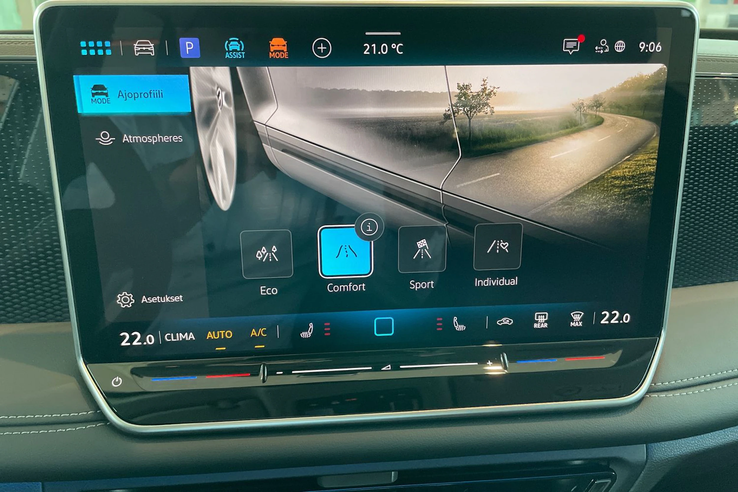 harmaa Volkswagen Tiguan 2026 kuva 14.