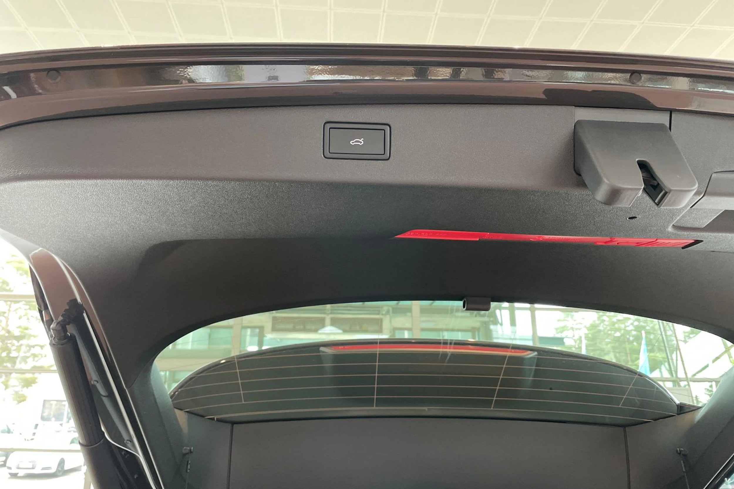 harmaa Volkswagen Tiguan 2026 kuva 22.