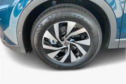 sininen Volkswagen Tiguan 2026 kuva 9.