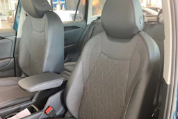 sininen Volkswagen Tiguan 2026 kuva 11.
