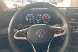 sininen Volkswagen Tiguan 2026 kuva 13.