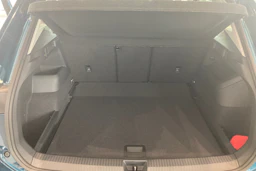 sininen Volkswagen Tiguan 2026 kuva 18.
