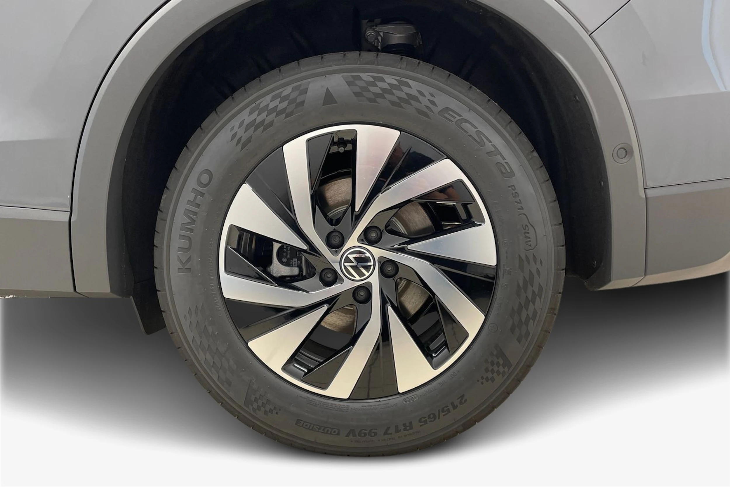 harmaa Volkswagen Tiguan 2026 kuva 9.