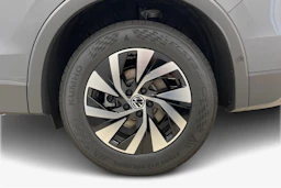harmaa Volkswagen Tiguan 2026 kuva 9.