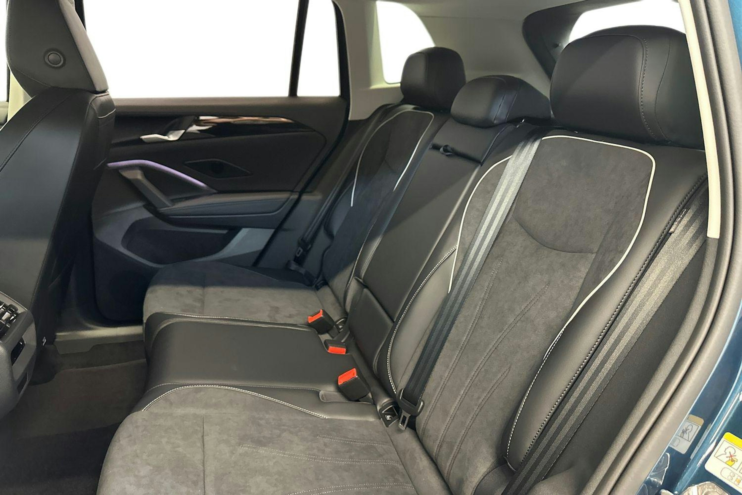 sininen Volkswagen Tiguan 2026 kuva 8.