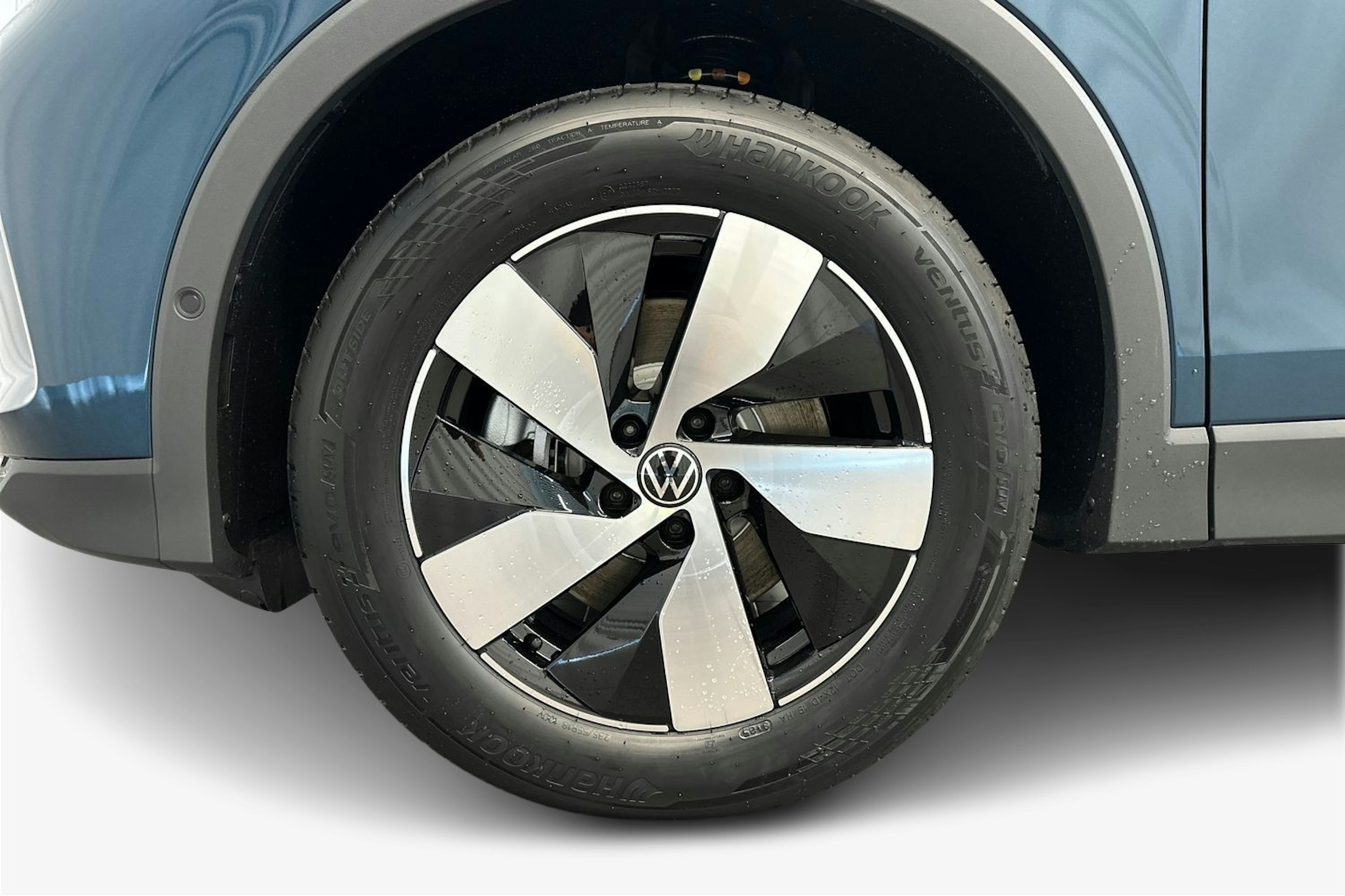 sininen Volkswagen Tiguan 2026 kuva 9.