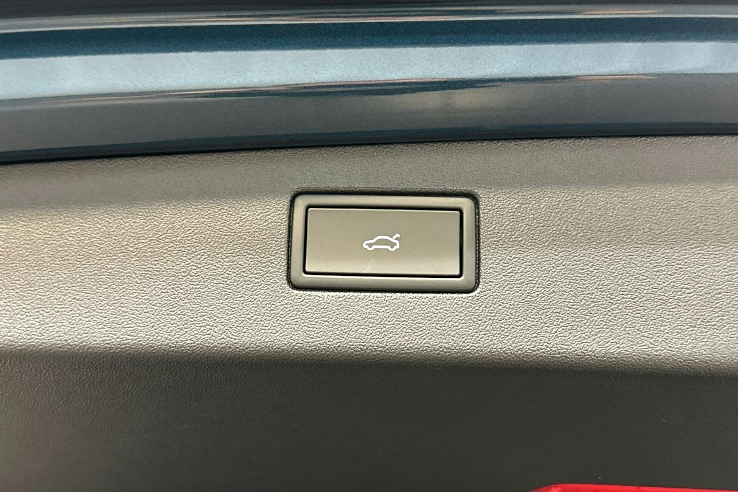 sininen Volkswagen Tiguan 2026 kuva 13.