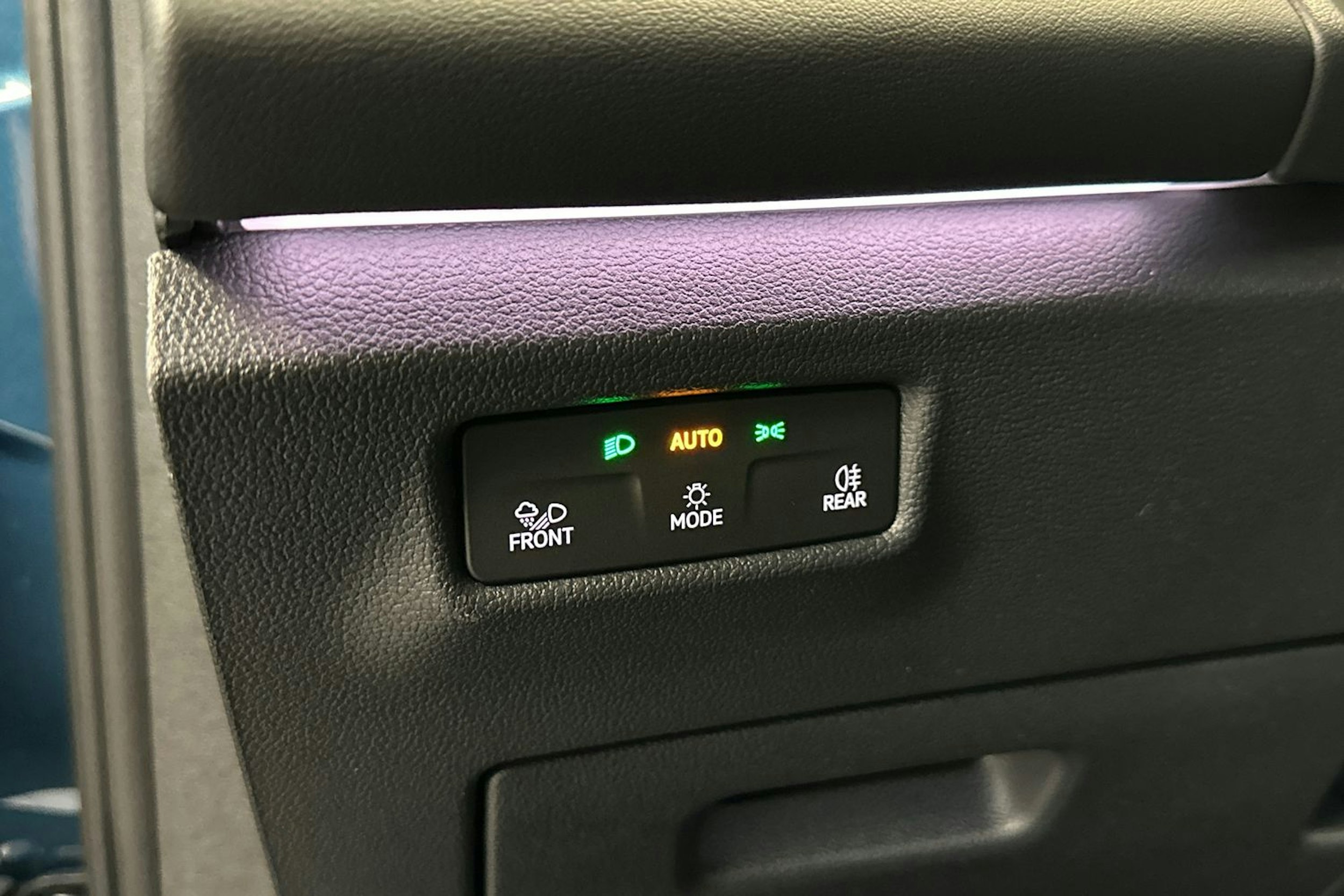 sininen Volkswagen Tiguan 2026 kuva 20.