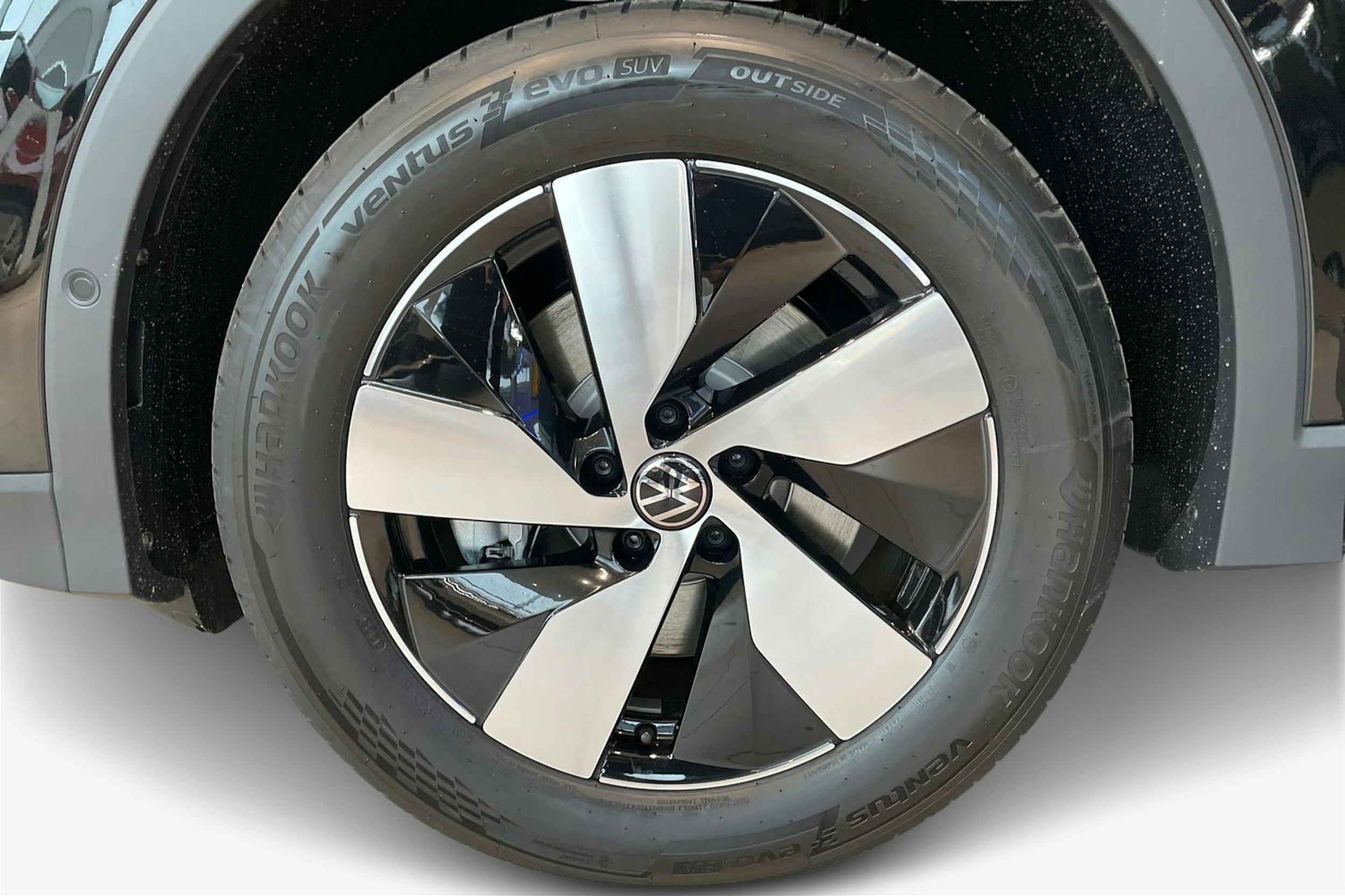 musta Volkswagen Tiguan 2026 kuva 9.