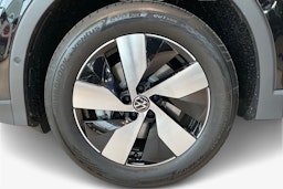 musta Volkswagen Tiguan 2026 kuva 9.