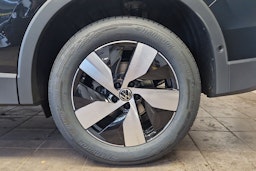 musta Volkswagen Tiguan 2026 kuva 10.