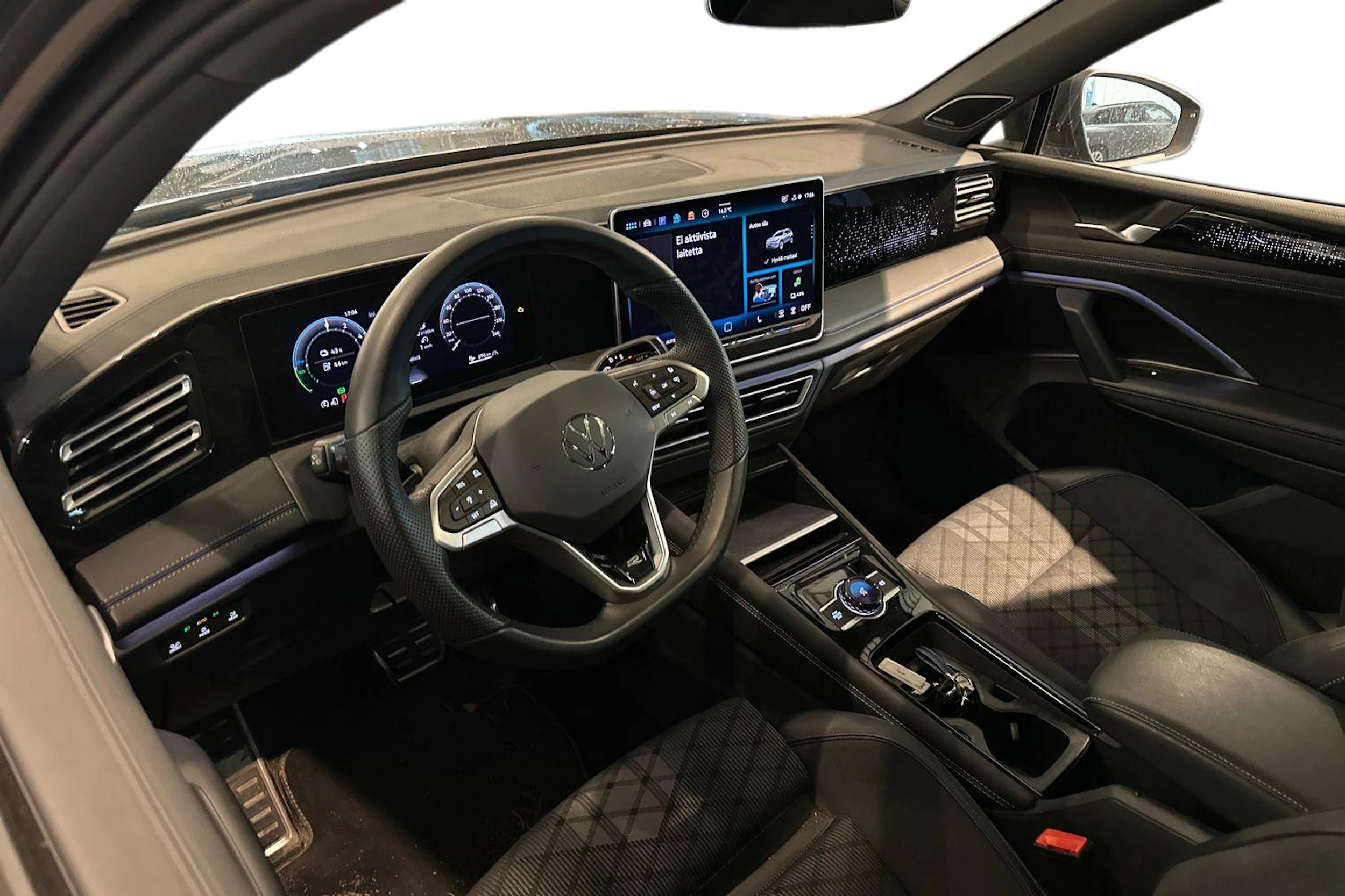 musta Volkswagen Tiguan 2026 kuva 3.