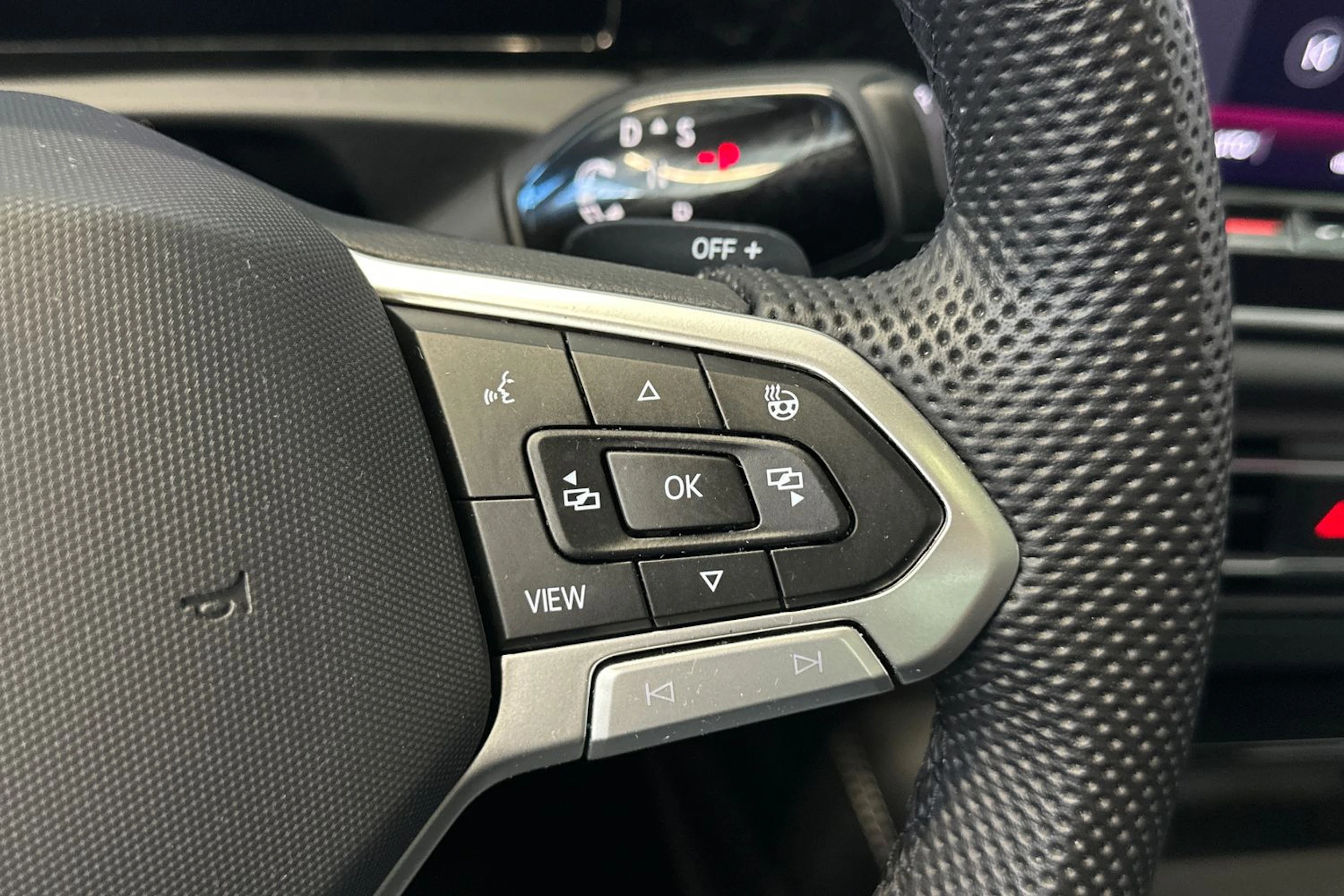 musta Volkswagen Tiguan 2026 kuva 19.