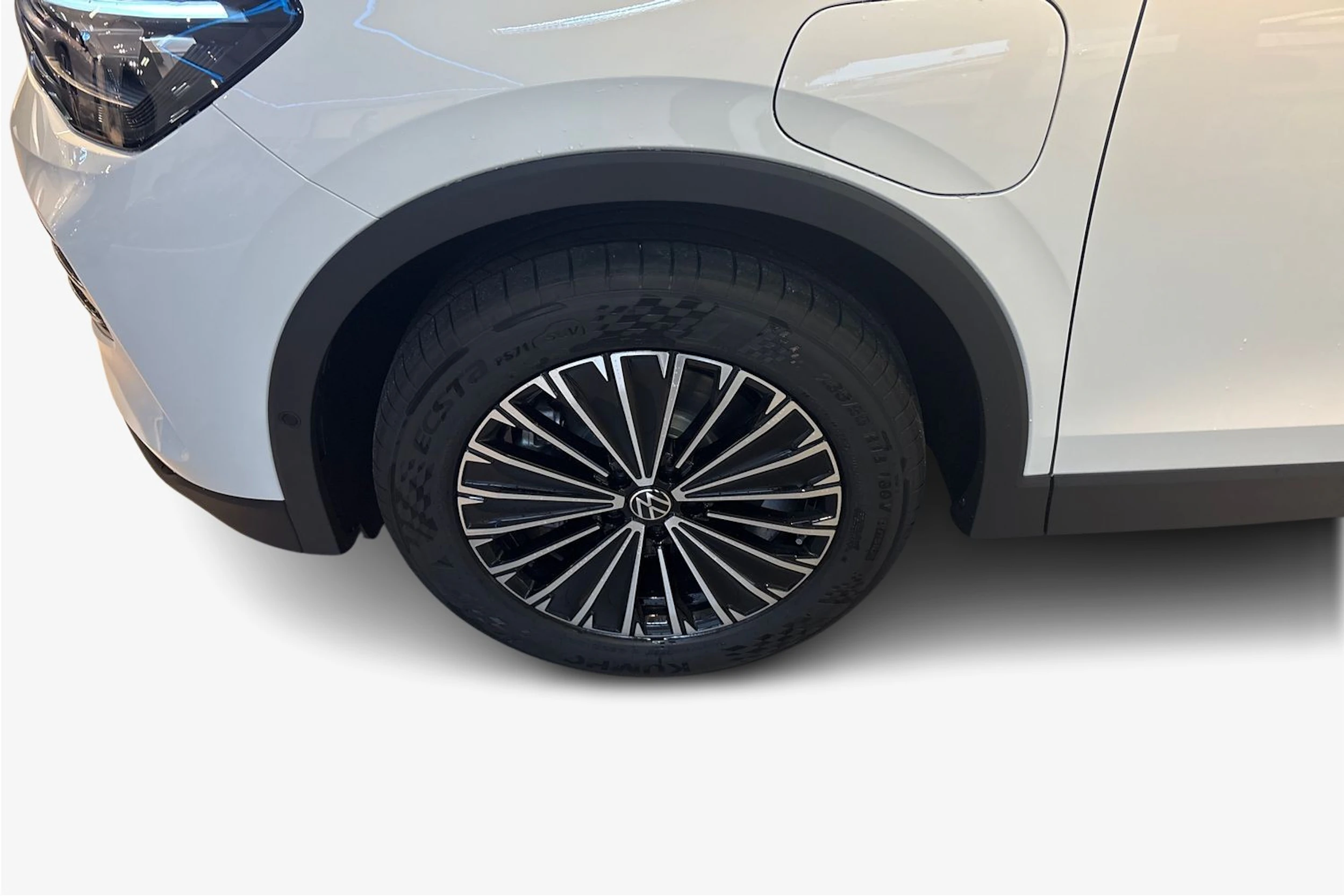 valkoinen Volkswagen Tiguan 2026 kuva 9.