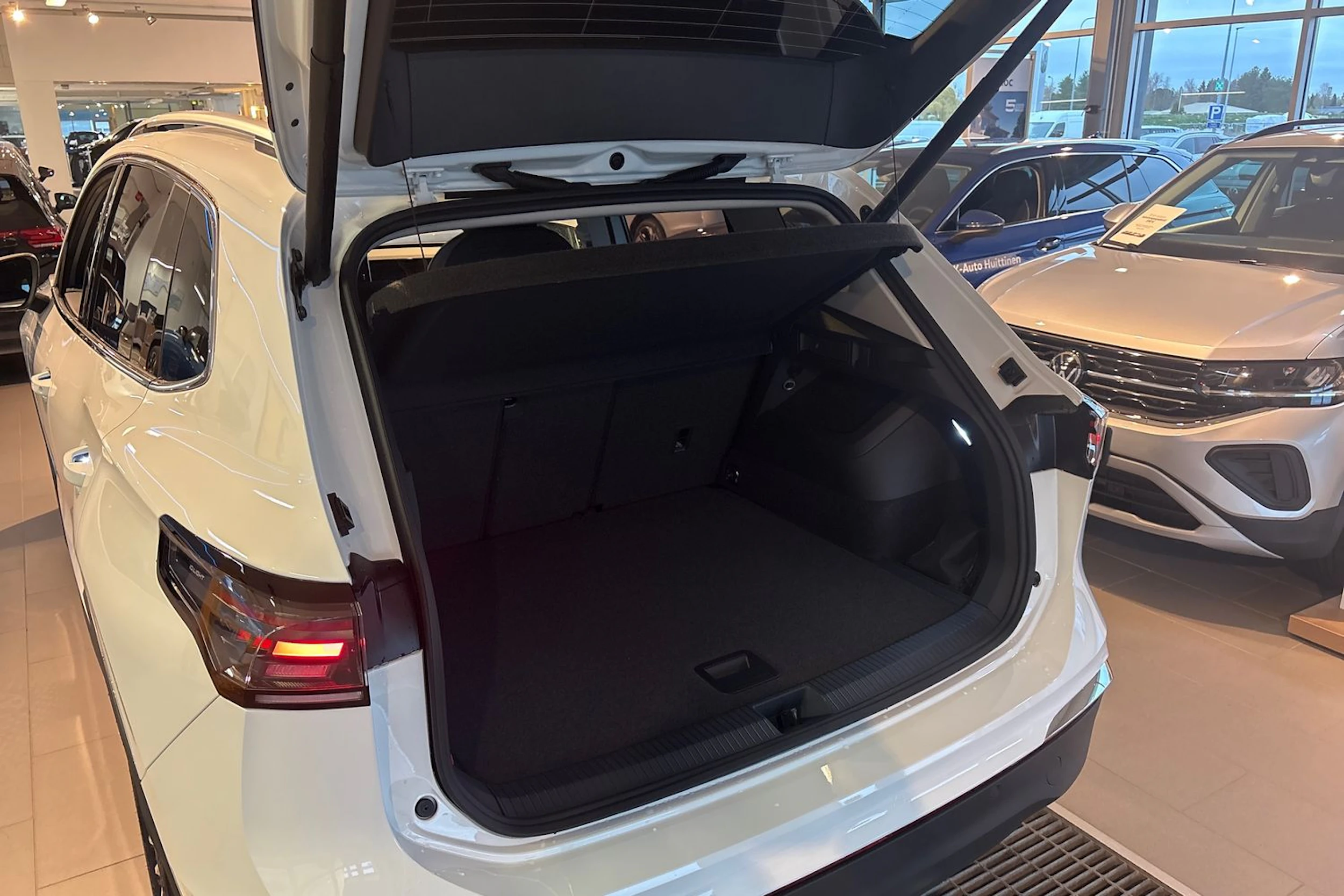 valkoinen Volkswagen Tiguan 2026 kuva 11.