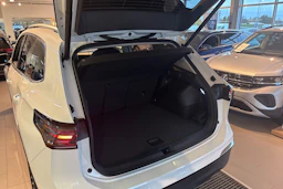 valkoinen Volkswagen Tiguan 2026 kuva 11.