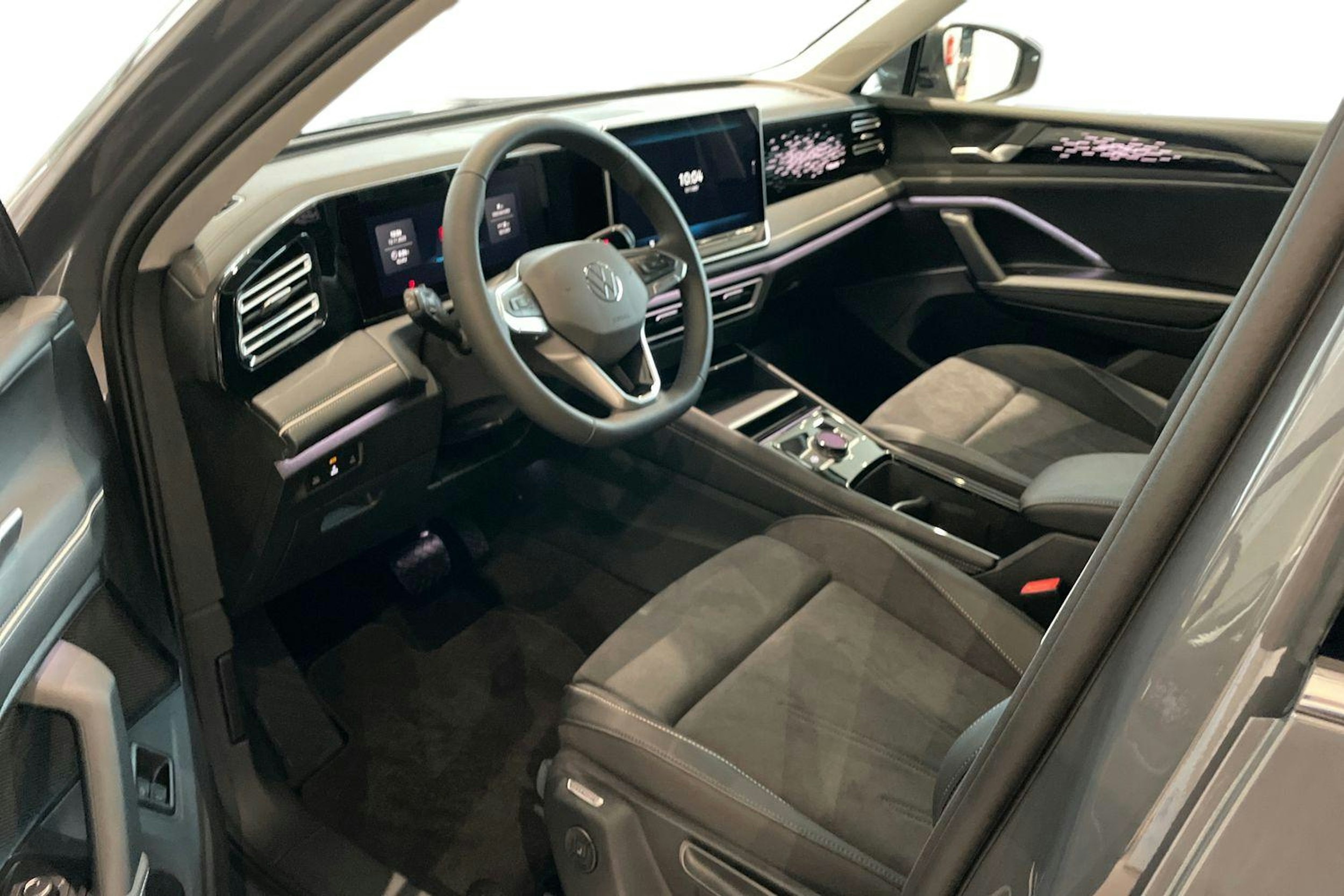 harmaa Volkswagen Tiguan 2026 kuva 6.