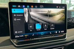 harmaa Volkswagen Tiguan 2026 kuva 12.