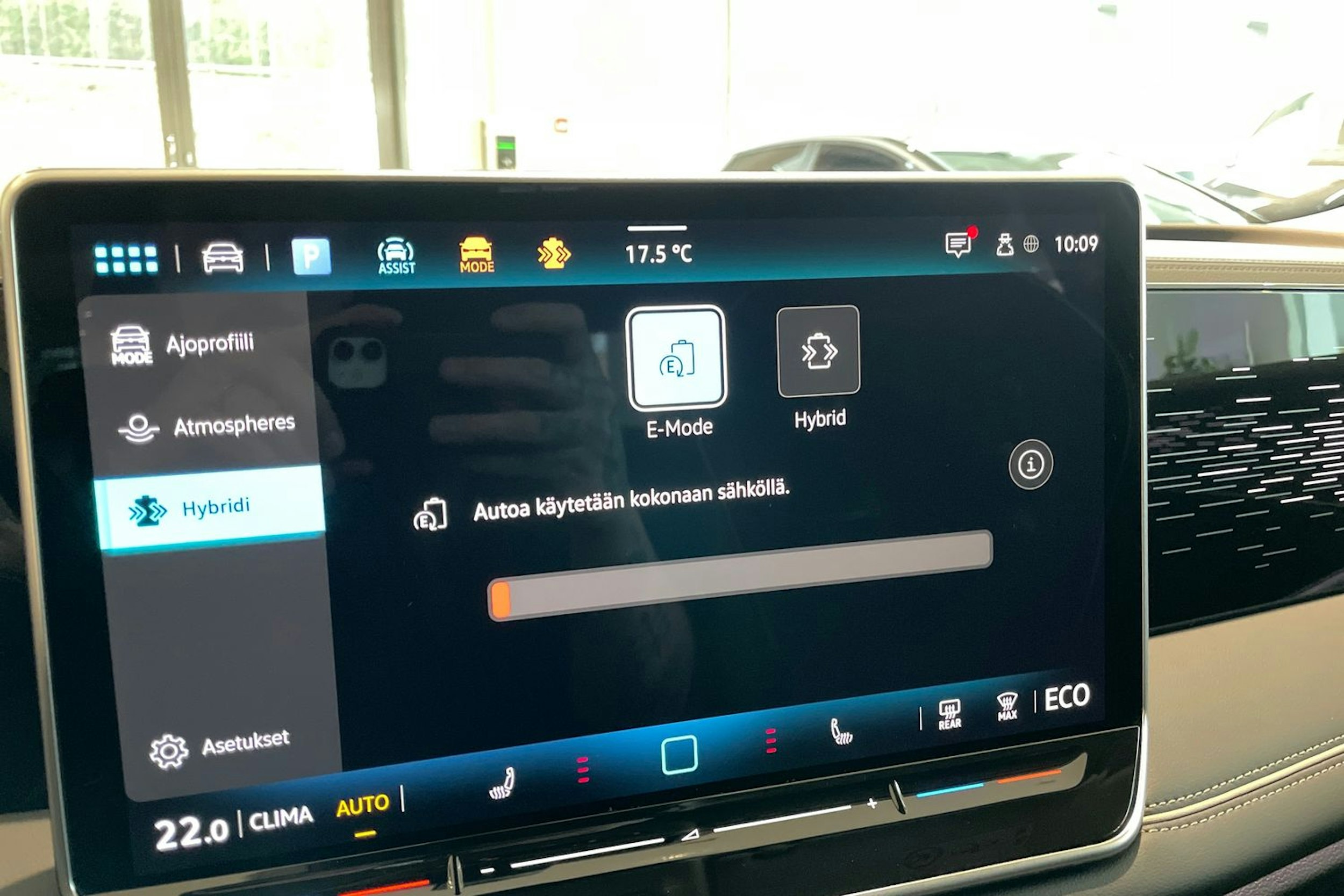 harmaa Volkswagen Tiguan 2026 kuva 18.