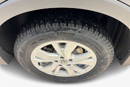 harmaa Volkswagen Tiguan 2026 kuva 9.