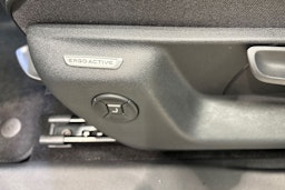 harmaa Volkswagen Tiguan 2026 kuva 11.