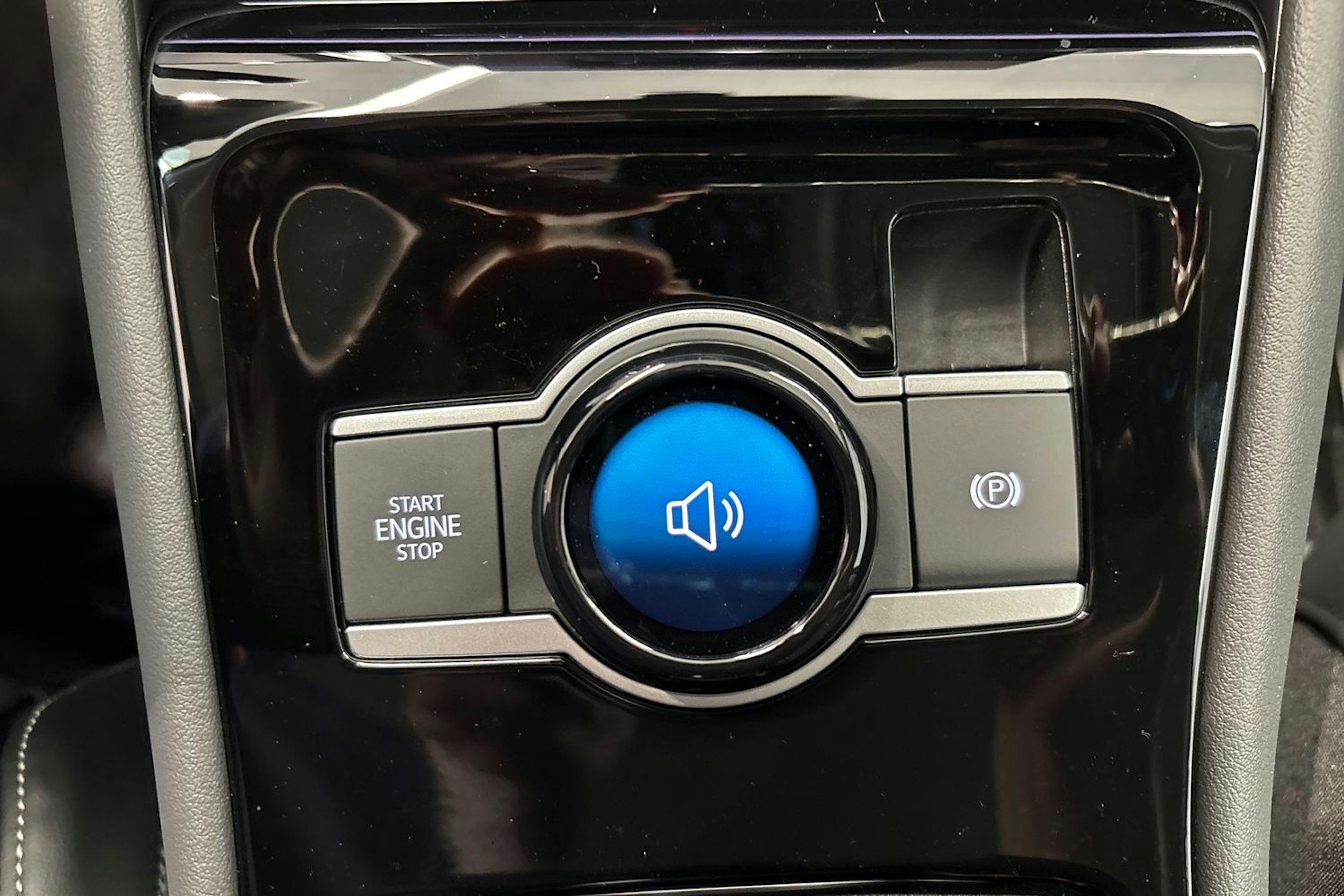 harmaa Volkswagen Tiguan 2026 kuva 20.