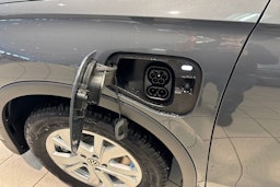 harmaa Volkswagen Tiguan 2026 kuva 21.