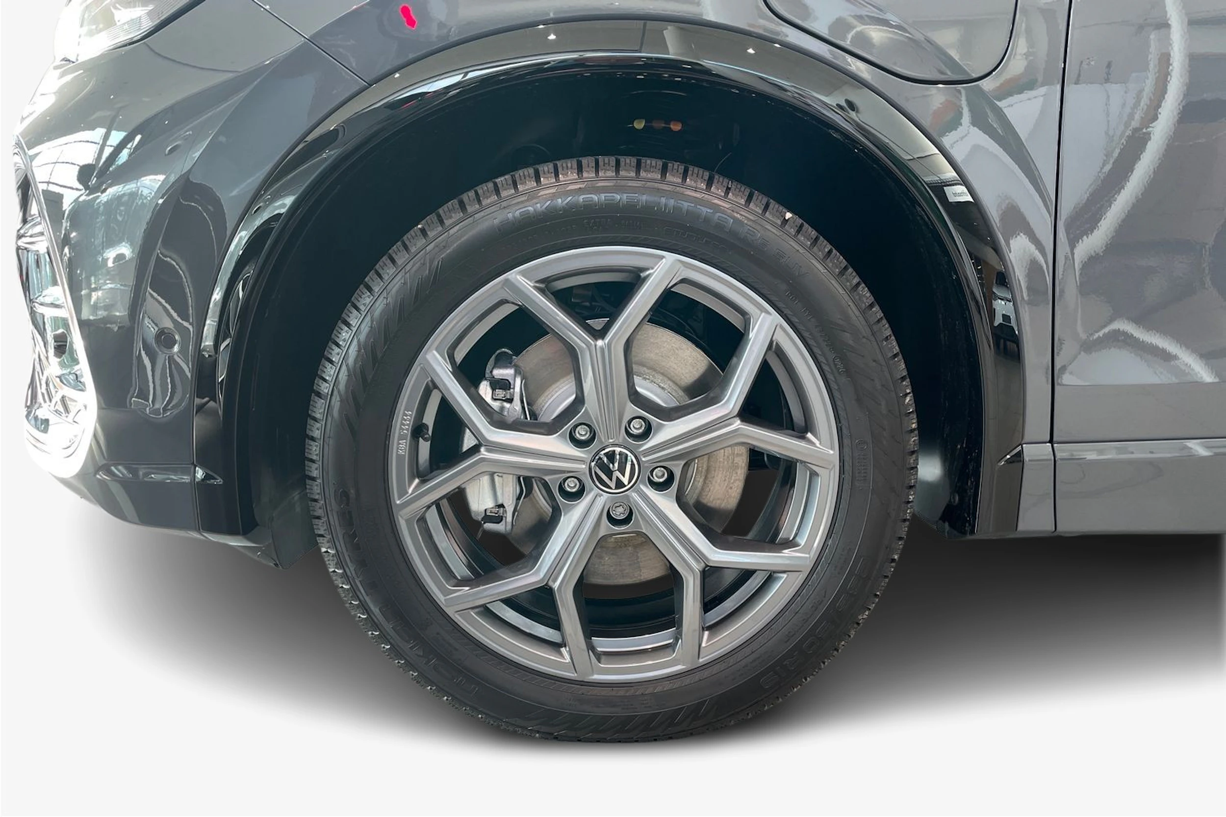 harmaa Volkswagen Tiguan 2026 kuva 9.