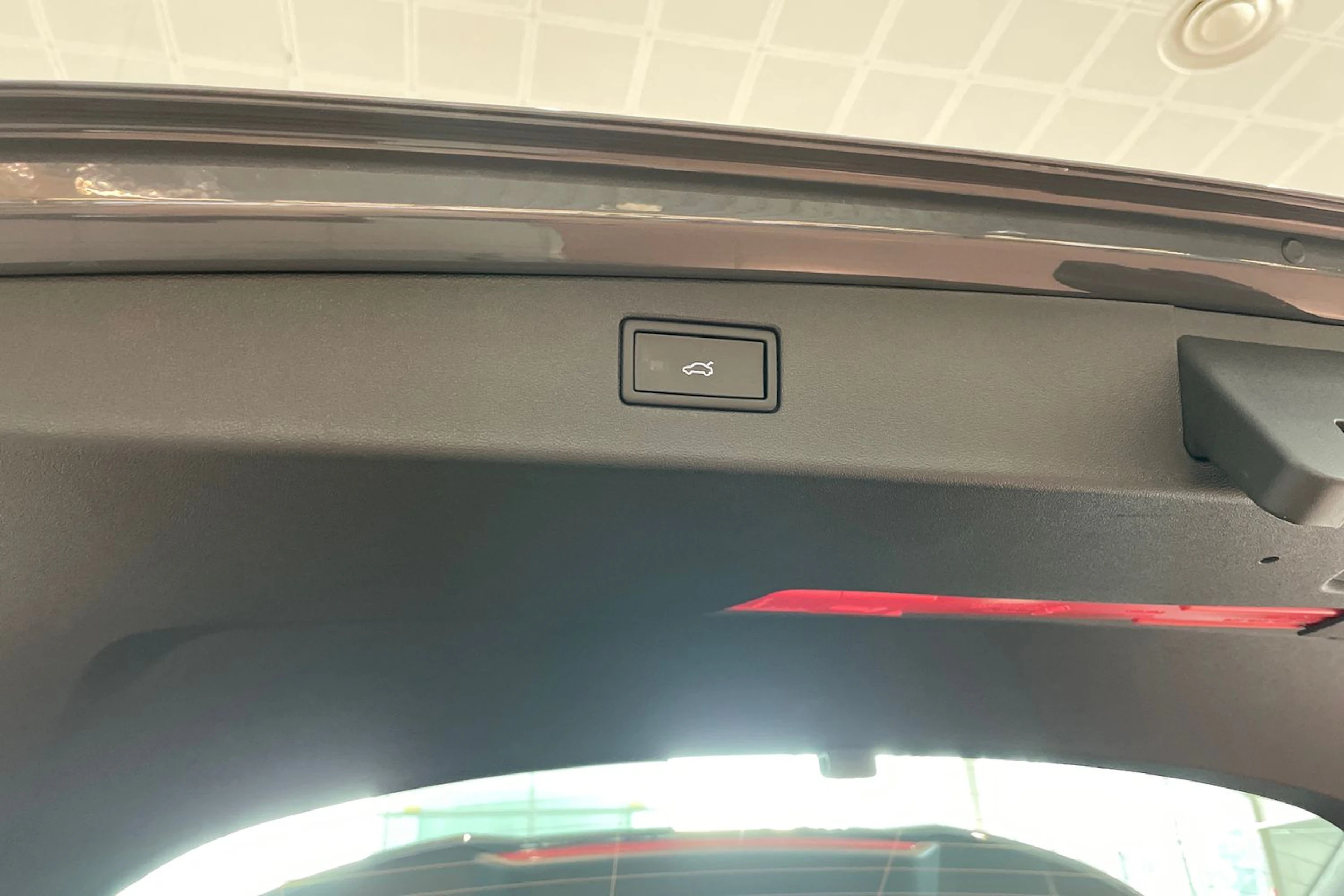 harmaa Volkswagen Tiguan 2026 kuva 22.