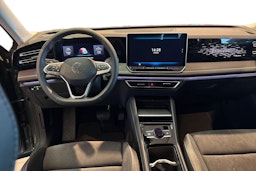 vihreä Volkswagen Tiguan 2026 kuva 7.