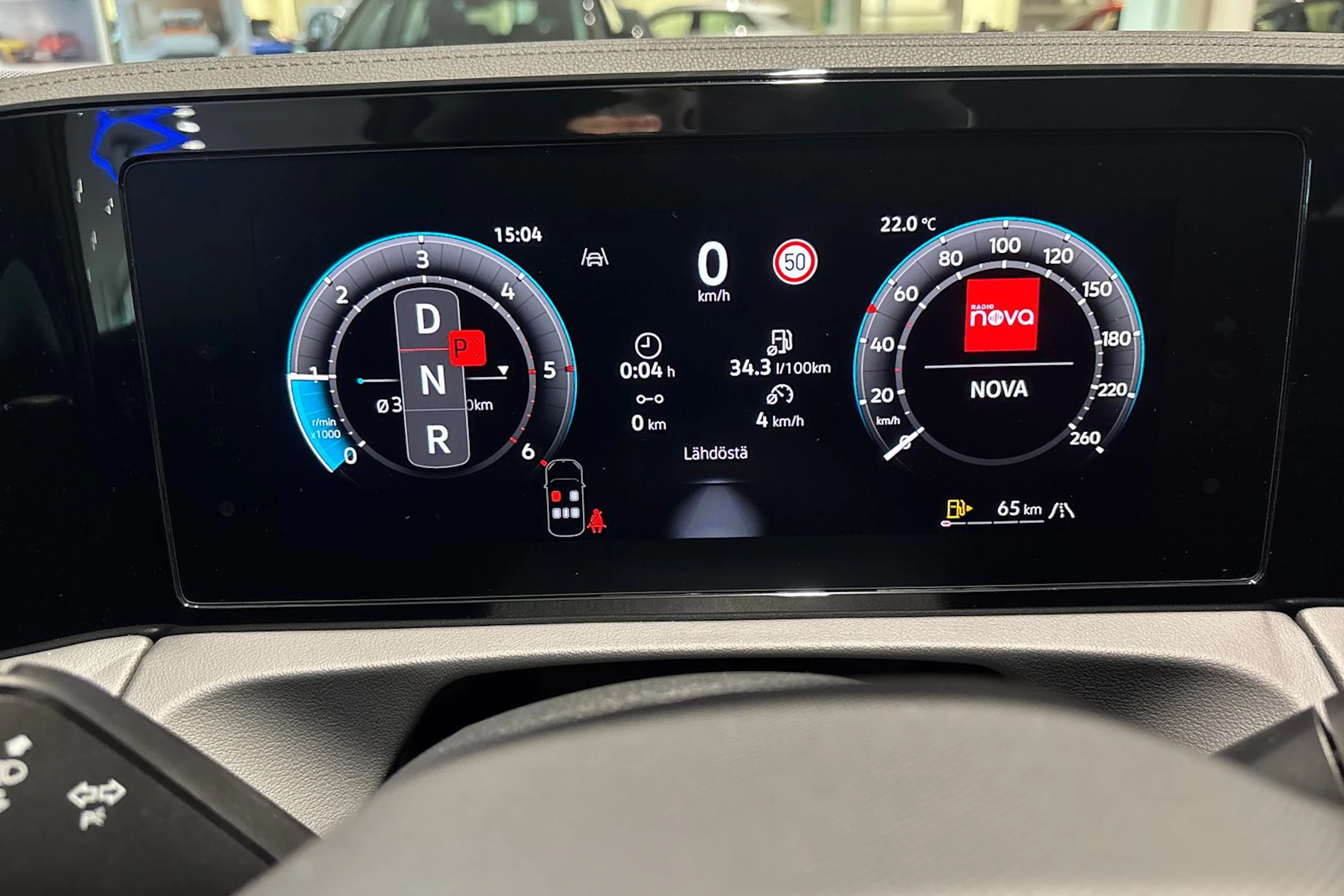harmaa Volkswagen Tiguan 2026 kuva 20.