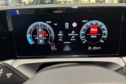harmaa Volkswagen Tiguan 2026 kuva 20.