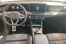 harmaa Volkswagen Tiguan 2026 kuva 7.