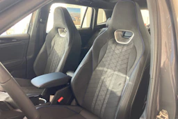 harmaa Volkswagen Tiguan 2026 kuva 11.