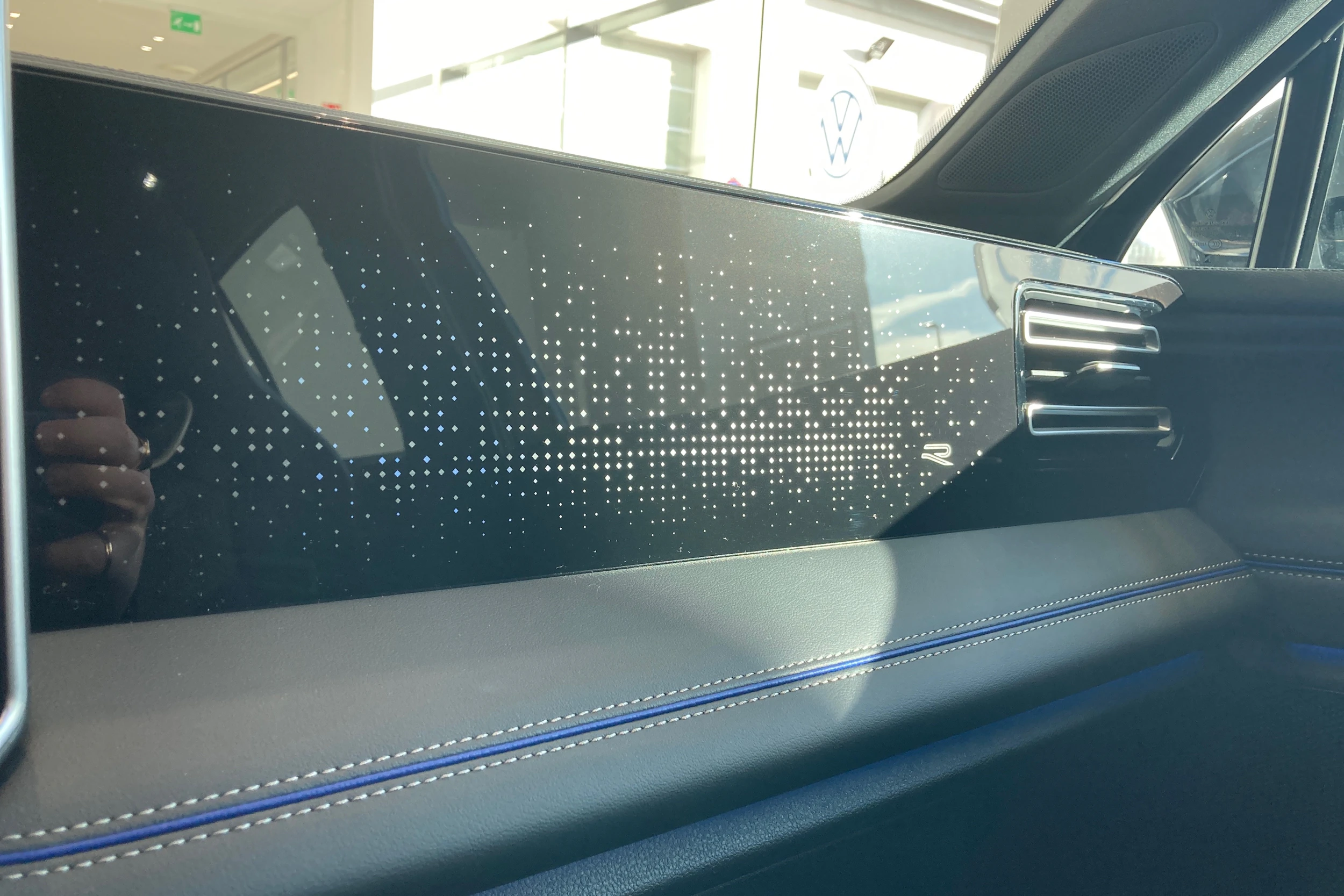 harmaa Volkswagen Tiguan 2026 kuva 18.