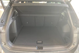 harmaa Volkswagen Tiguan 2026 kuva 19.