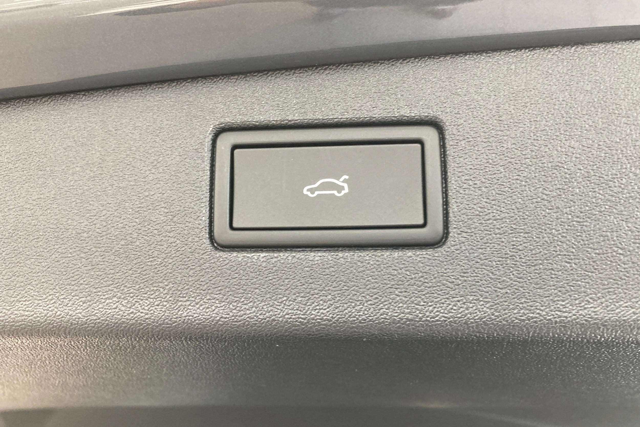 harmaa Volkswagen Tiguan 2026 kuva 22.