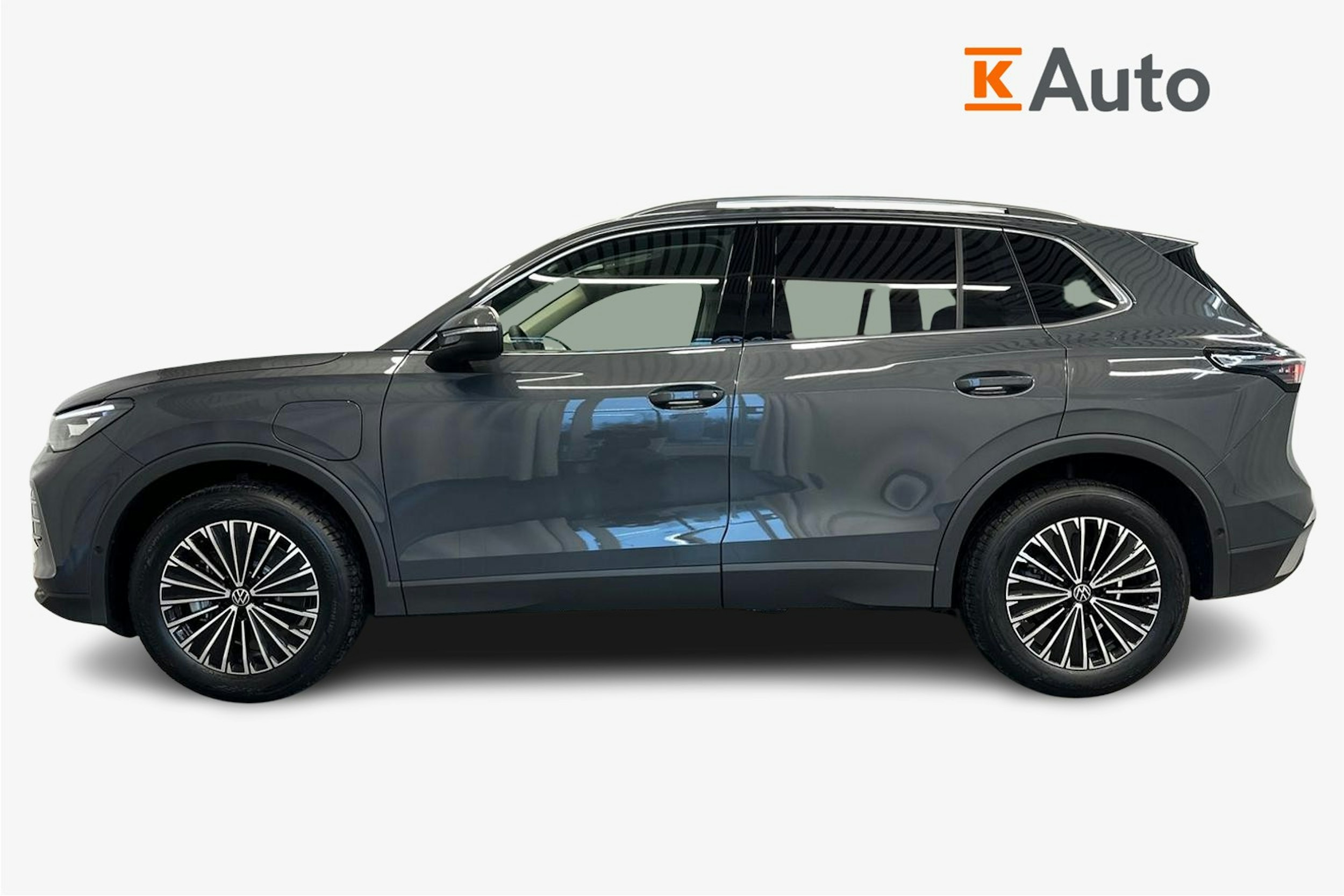 harmaa Volkswagen Tiguan 2026 kuva 5.