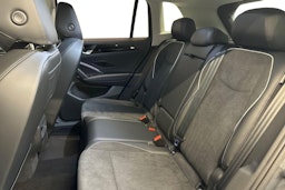 harmaa Volkswagen Tiguan 2026 kuva 8.