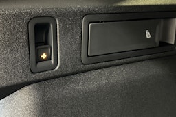 harmaa Volkswagen Tiguan 2026 kuva 13.