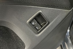 harmaa Volkswagen Tiguan 2026 kuva 15.