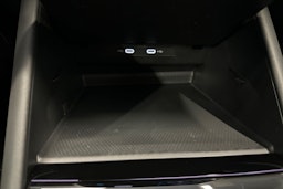 harmaa Volkswagen Tiguan 2026 kuva 28.