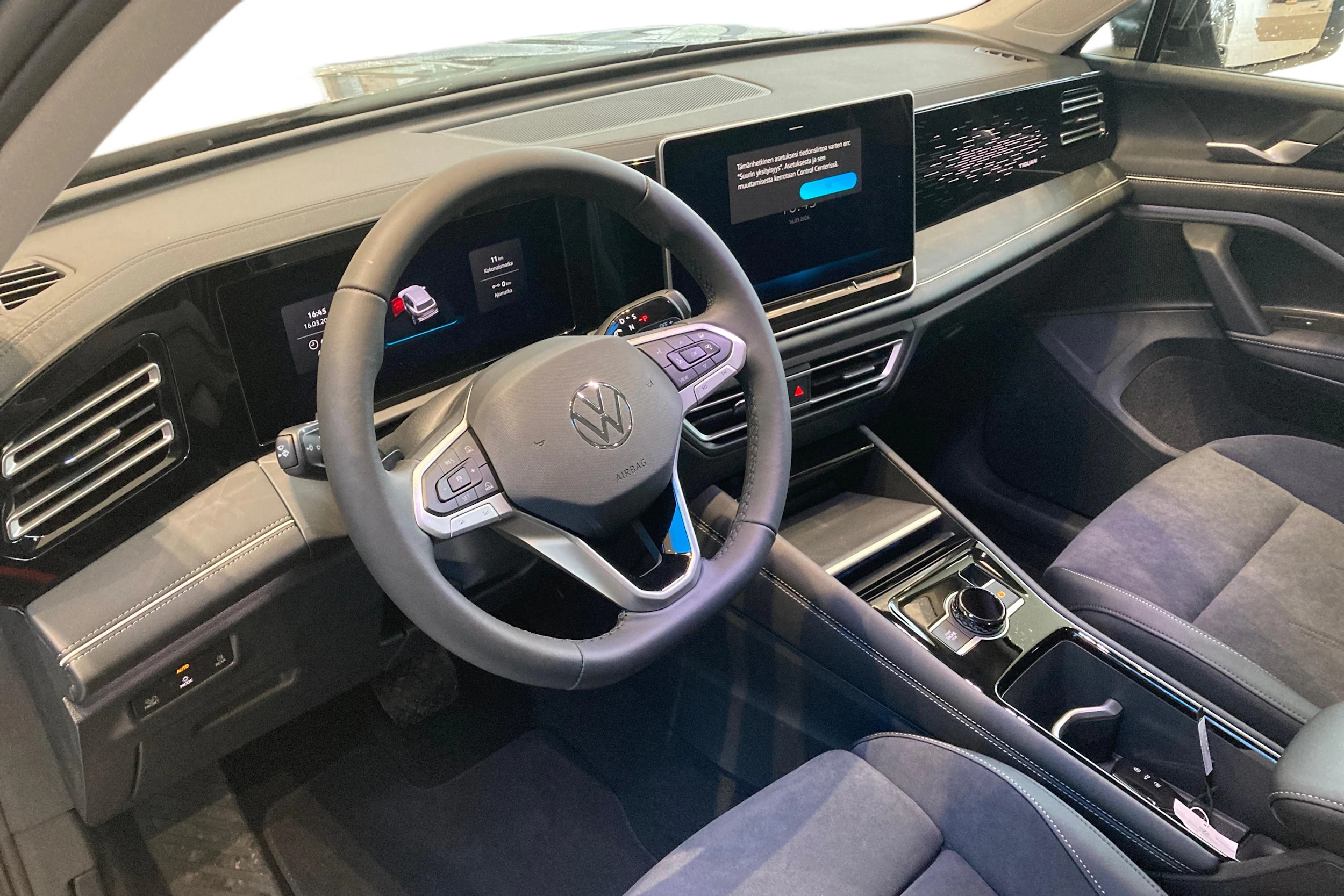 harmaa Volkswagen Tiguan 2026 kuva 6.