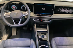 harmaa Volkswagen Tiguan 2026 kuva 7.