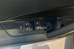 harmaa Volkswagen Tiguan 2026 kuva 13.