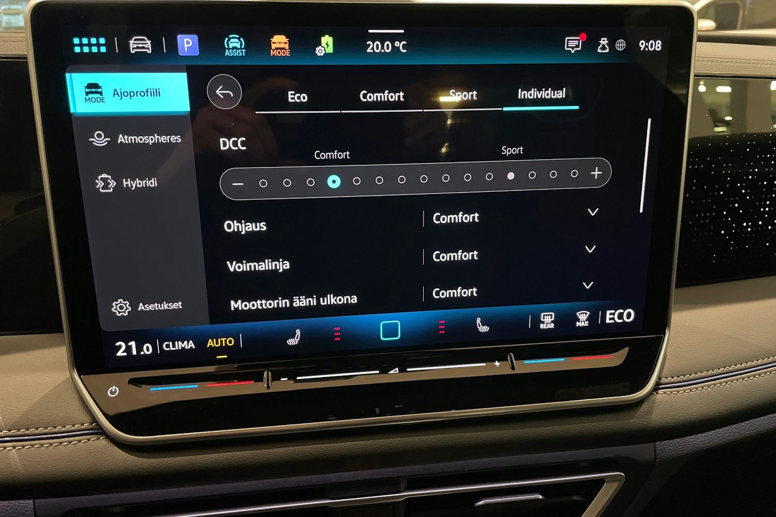 harmaa Volkswagen Tiguan 2026 kuva 11.