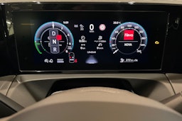 harmaa Volkswagen Tiguan 2026 kuva 13.