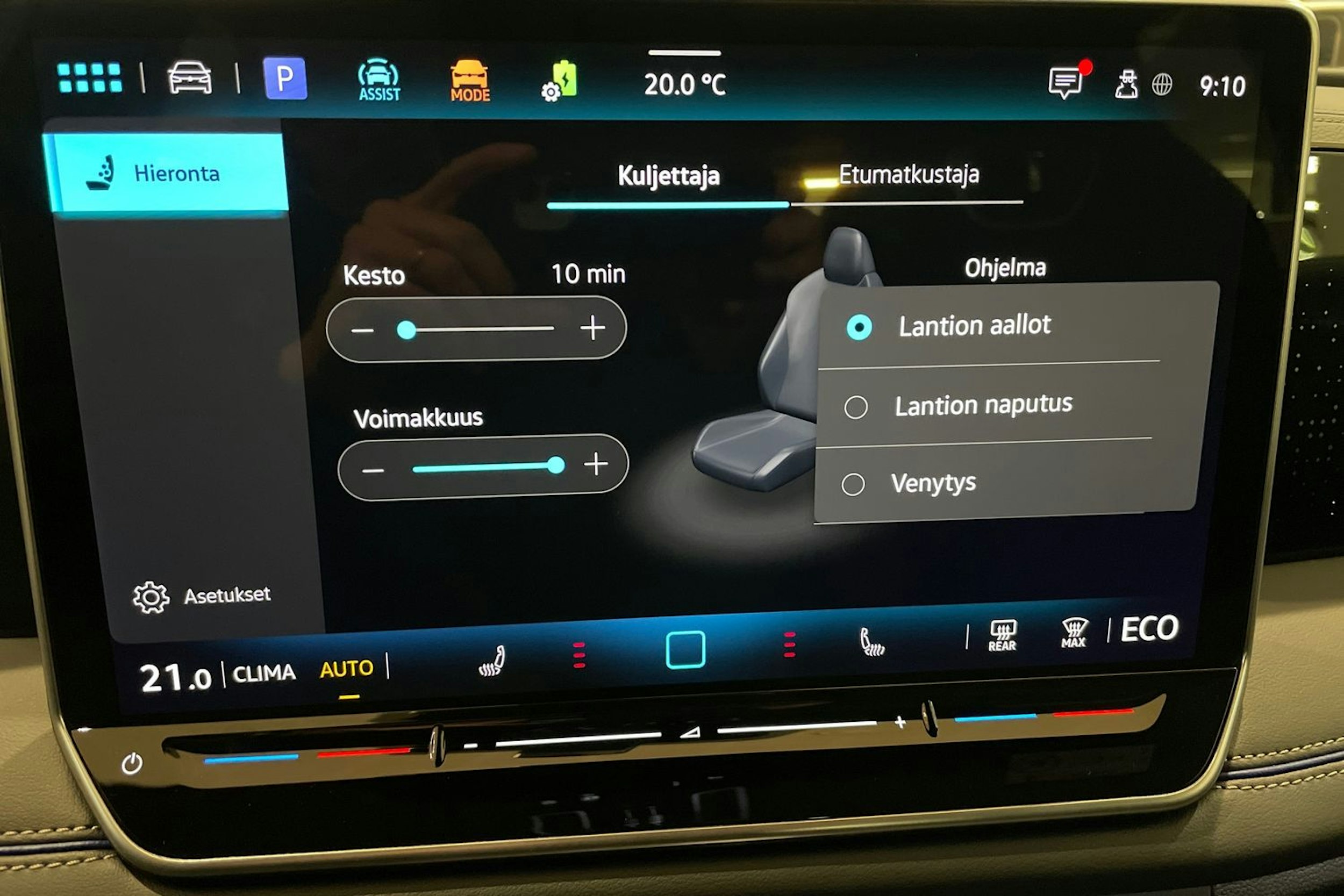 harmaa Volkswagen Tiguan 2026 kuva 14.